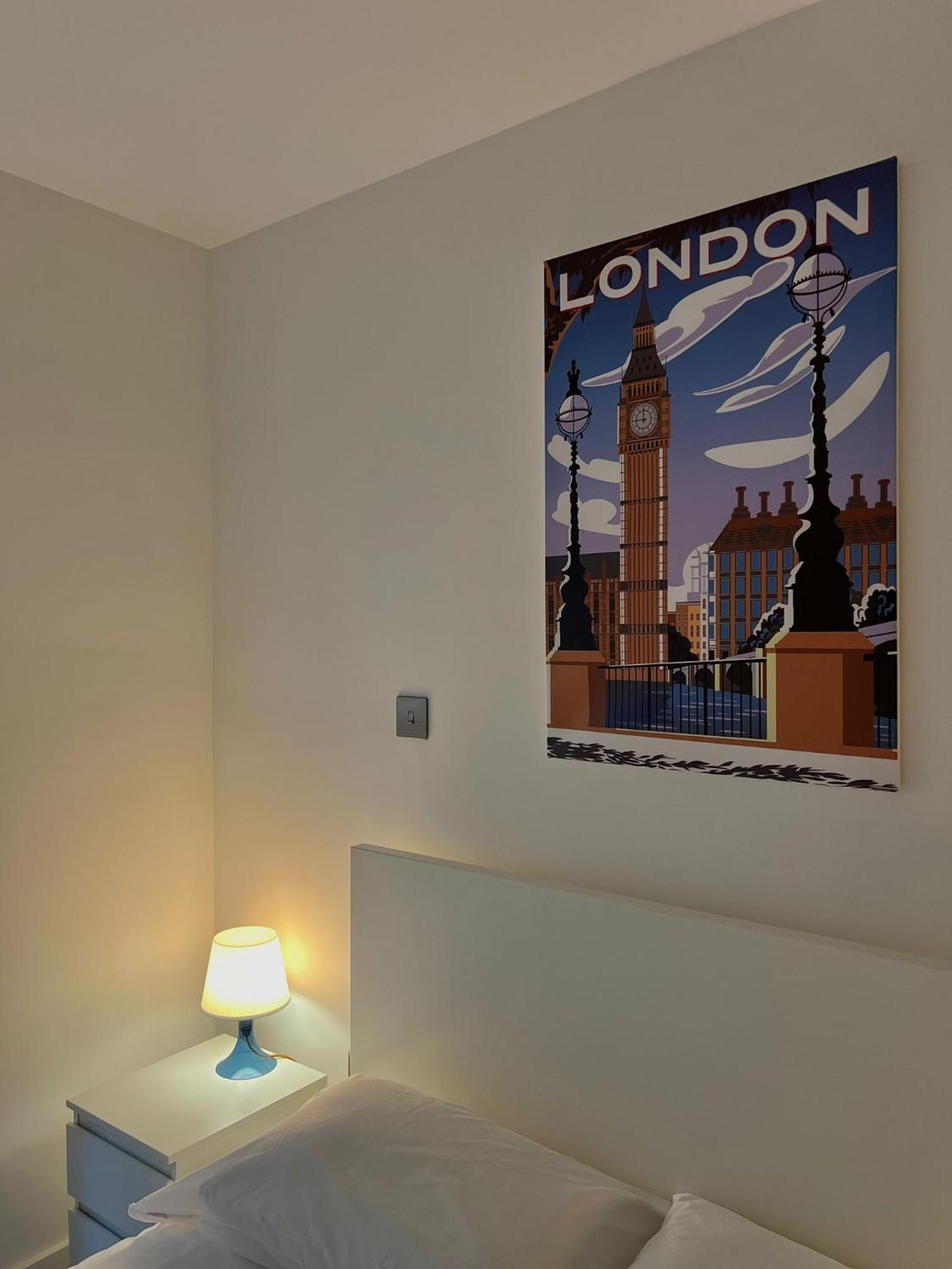Kensington House By Solitaire Suites Слау Экстерьер фото