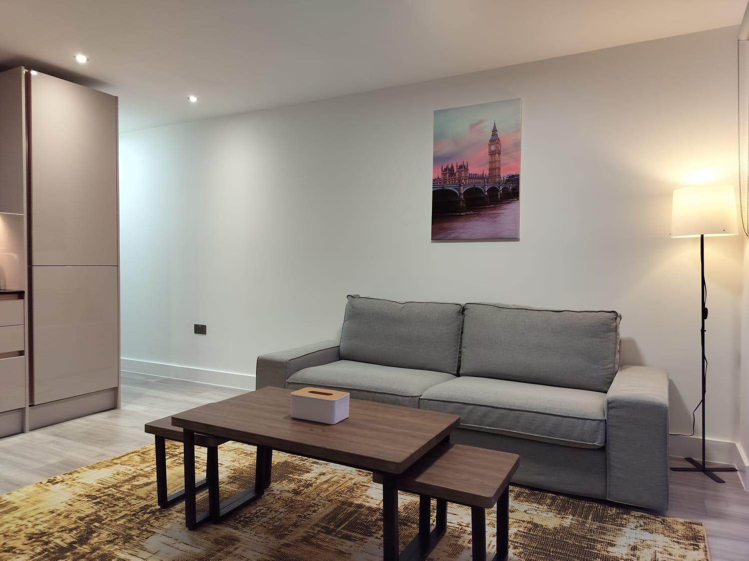 Kensington House By Solitaire Suites Слау Экстерьер фото